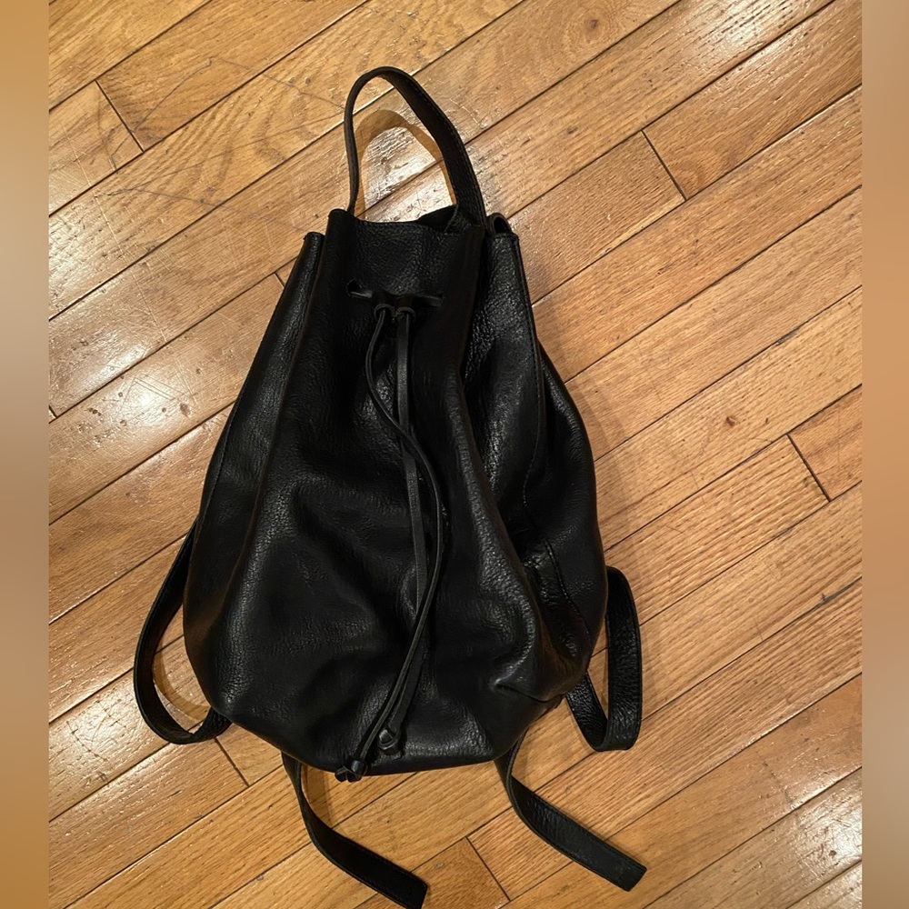 Madewell Somerset Black Leather Drawstring Bucket Backpack